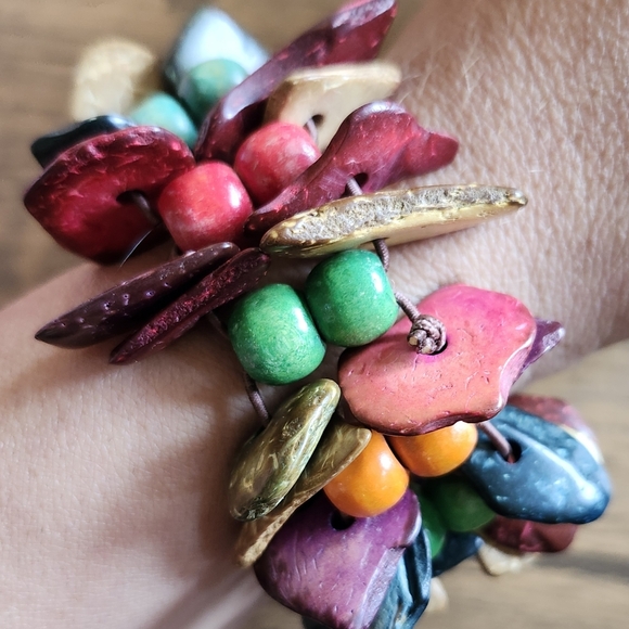 Wooden Bead and Chip Bracelet - Picture 1 of 5